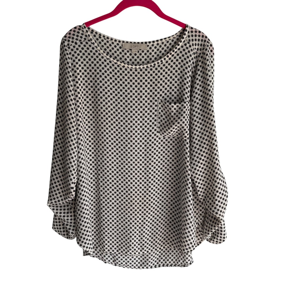 LOFT Cream and Black Round Neck Roll-Tab Sleeve Ladies Floral Blouse, M‎